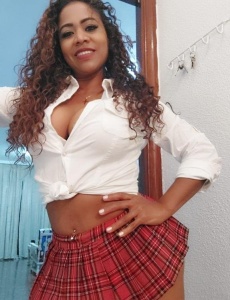 ️ wanda, colombiana piel canela en