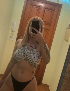 Latina caliente para ti
