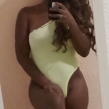 Latina colombiana bombón de chocolate, Torrevieja