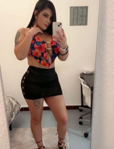 Hola amores soy una linda colombianabella y tierna