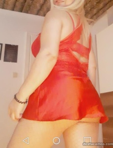 Chica madurita en denia puerto