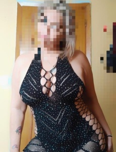 Elegante cariÑosa clara colombiana madurita orihuela calle bado