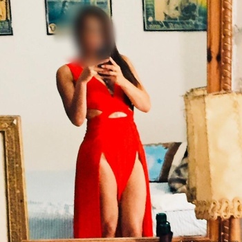 Claudia italiana te aseguro diversion y relajacion ven a conocerme, Torrevieja