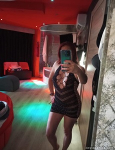 Lucia andaluza 40!!! Muy divertida con ganas de pasarlo muy bien!!!