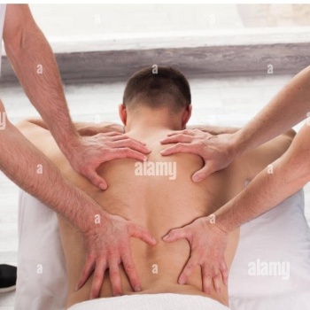 Disfruta de un masaje manos-hombre-mujer, Benidorm