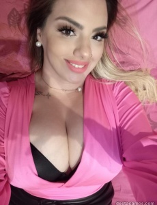 Chica latina completa con mi apartamento privado