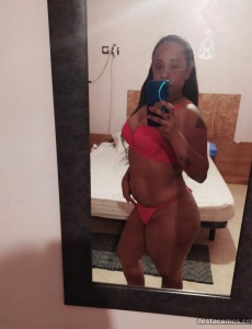 Anais latina  y con muchas ganas de