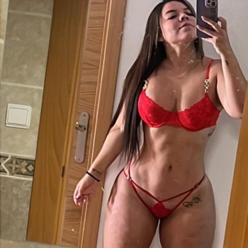 Saludos, cariño. Mi nombre es jessica, una, Elche