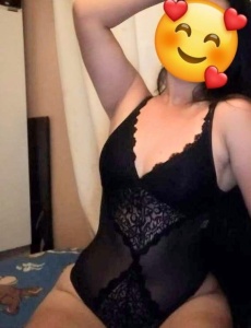 Para caballero que quieran sentirse lleno sastifecho en compañia de una madurita rellenita cariñosa disponible a cualqui