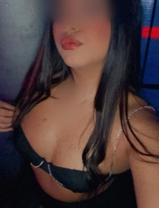 Samantha hermosa y precisa venezolana de 25 años en elche