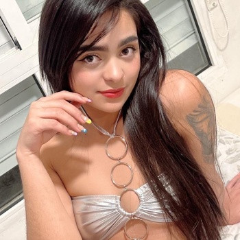 Hermosa colombiana, Alicante