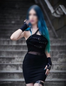 Luna , española jovencita muy guapa 21 años