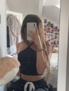 Dos chicas de compañía salidas y en nuestro sitio