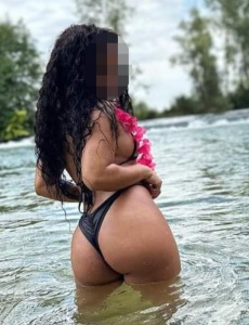 Una experiencia Única con kloe la cubana