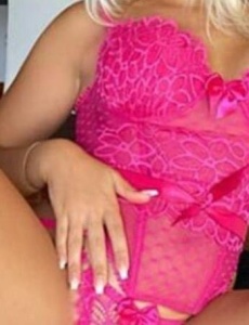 Jovencita solo salidas