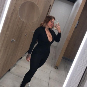 Hola mis chicos soy jessica nueva en la zona.., Elda