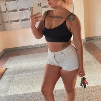 Eva 22 años en el centro de benidorm, Benidorm