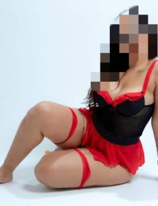 Nueva en alcoy. Colombiana, morenaza y morbosa