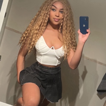 Bombom de 19 años reales! Leonela ful service, Alicante
