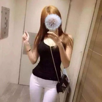 Nueva chica, Denia