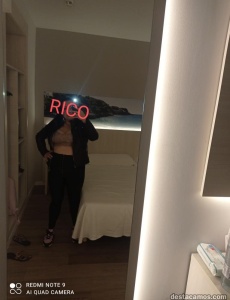 Latina rica y muy cacho.. A