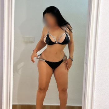 Madurita cachonda y humedita en torrevieja, Torrevieja