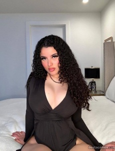Claudia, tu complice en alicante