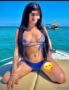 Dulce colombiana y extrovertida