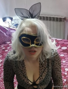 Ven con tu rubia muy