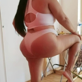 Colombiana divertida llamame, Orihuela