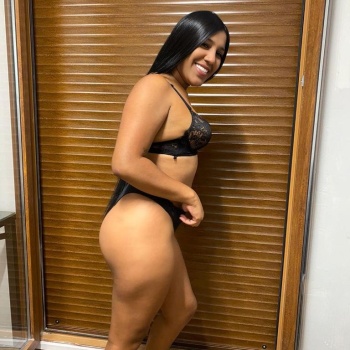 Latina hermosa morena, Alcoy