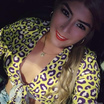 Yesica bombon, Denia