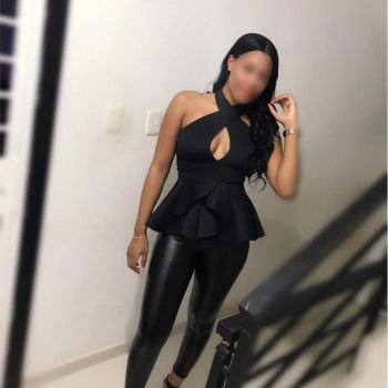 Dominicana de 27 años en torrevieja. Morenaza y, Torrevieja