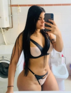 Hola soy dina tengo 23 y soy independiente