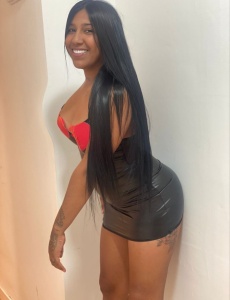 Hermosa morena recien llegada a alcoy