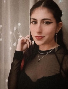 Chica joven y atractiva en alicante