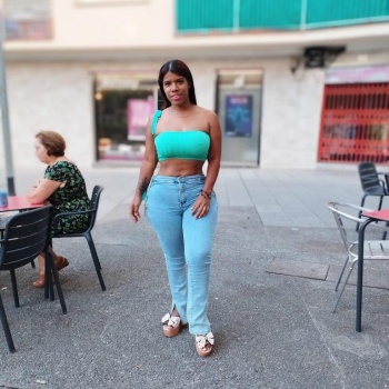 Pamela. ***primera vez ***, Elda