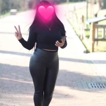 Laura bella, Elche