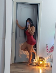 Culona jovencita y divertida amo estar de fiesta