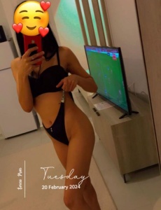 Soy delia una morena muy