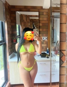 Novedad lucÍa joven dulce y
