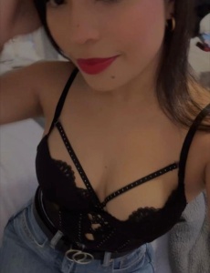 Valentina latina vip por primera vez en tu ciudad alicante benidorm con ganas de conocerte escribe o llámame