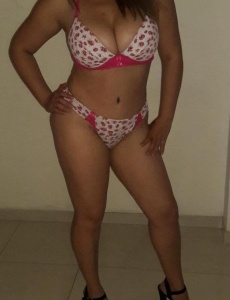 Nata chica colombiana