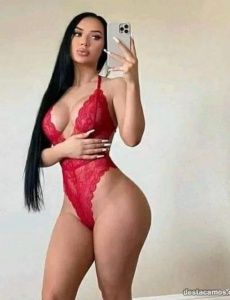 Sara, coqueta, y muy divertida