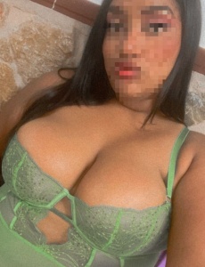 Jovencita en elda muy guapa y cariÑosa