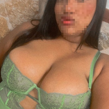 Jovencita en elda muy guapa y cariÑosa, Elda