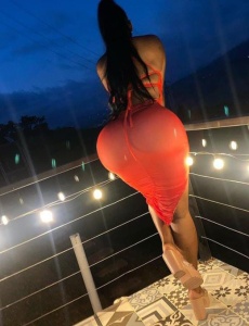 Novedad soy una chica con tremenda curvas y mucho