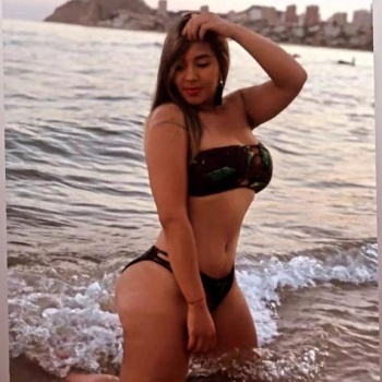 Estrella hermosa latina llena de cariÑo, Benidorm