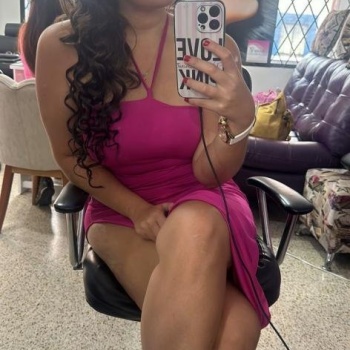 Hola , soy esmeralda estudiante nueva en alicante, Alicante