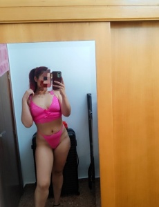 Rica y caliente mujer, muy nueva en la zona